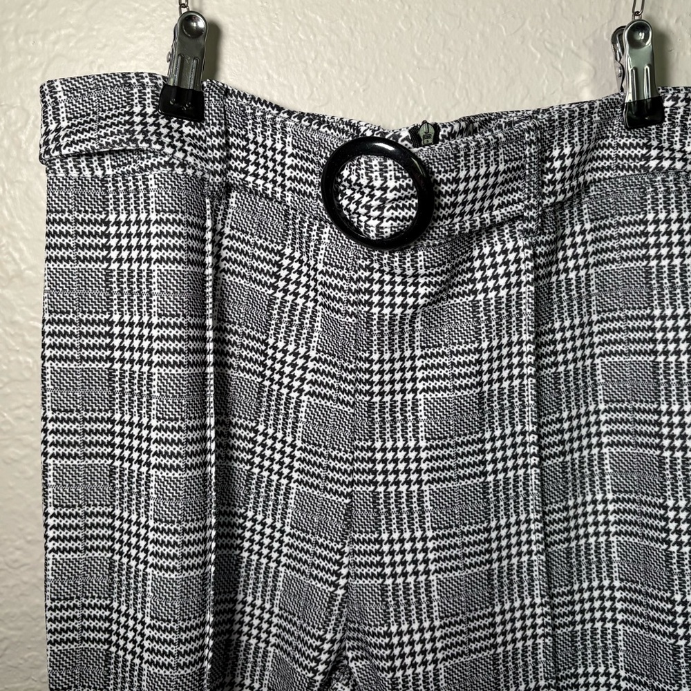 SHEINSXY SIZE L BLACK AND WHITE PATTERNED PANTS